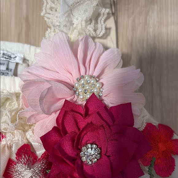 Like New Baby’s in Bloom Floral Dress Size 6m - Picture 4 of 7